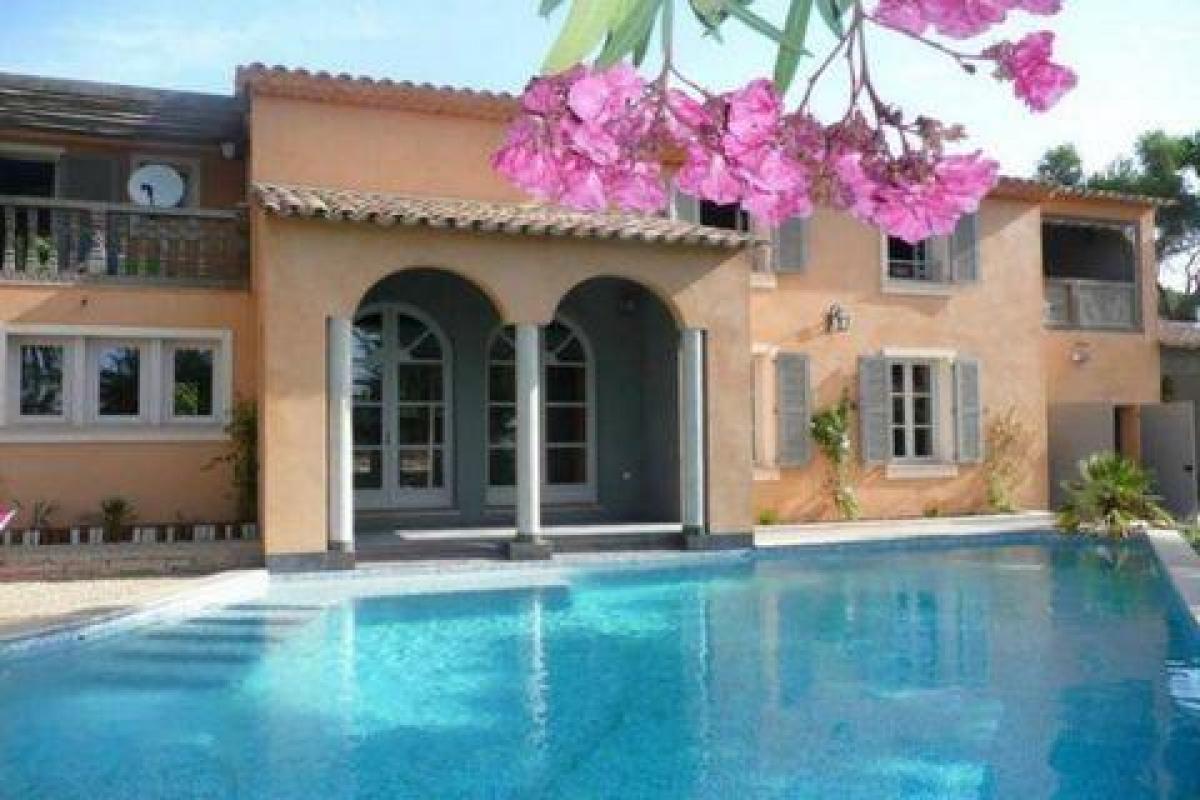 Picture of Home For Sale in Les Issambres, Cote d'Azur, France