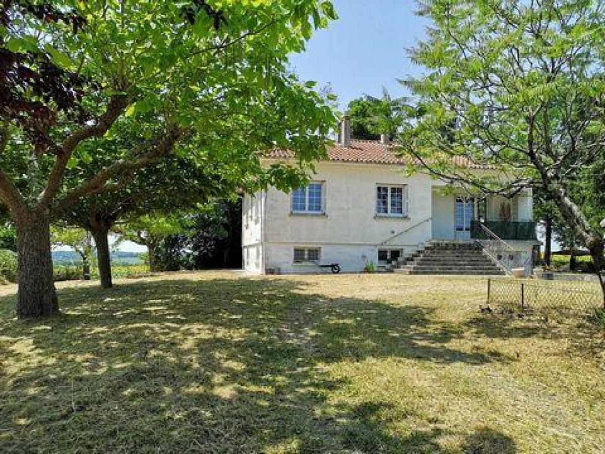 Picture of Home For Sale in Marmande, Aquitaine, France