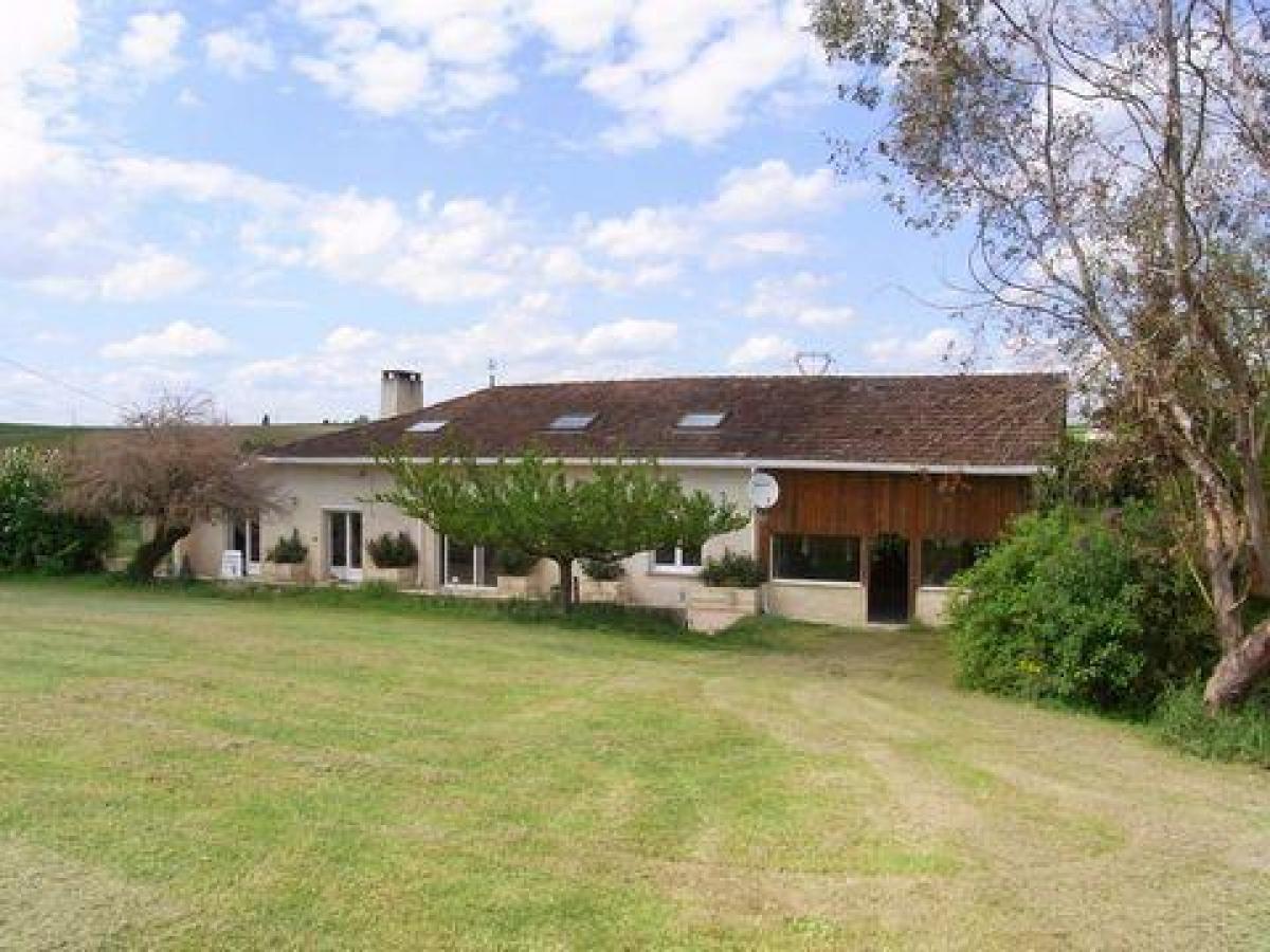 Picture of Home For Sale in Marmande, Aquitaine, France