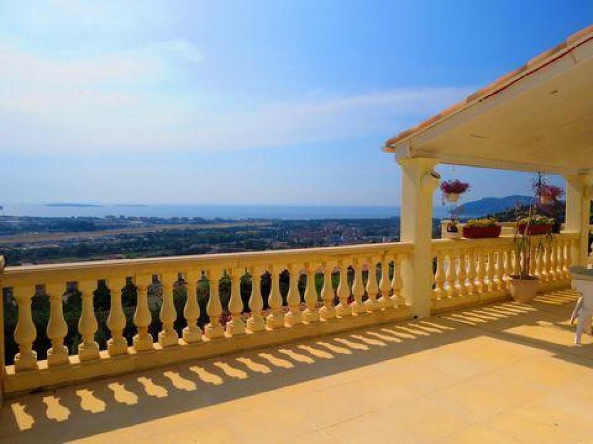 Picture of Home For Sale in MANDELIEU LA NAPOULE, Cote d'Azur, France