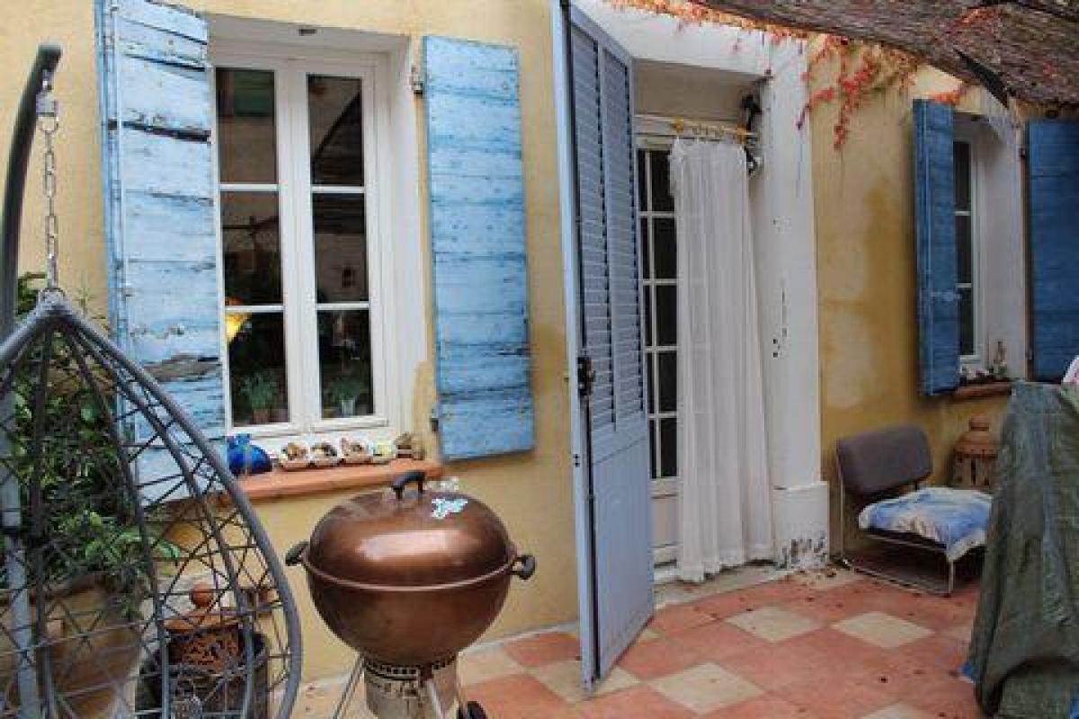 Picture of Home For Sale in SIX FOURS LES PLAGES, Cote d'Azur, France