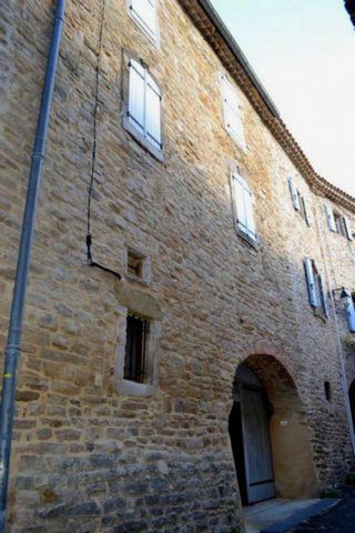 Picture of Home For Sale in Vezenobres, Languedoc Roussillon, France