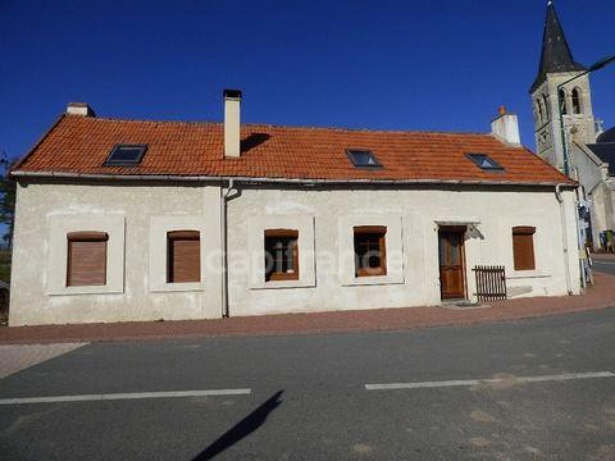 Picture of Home For Sale in Vichy, Auvergne, France