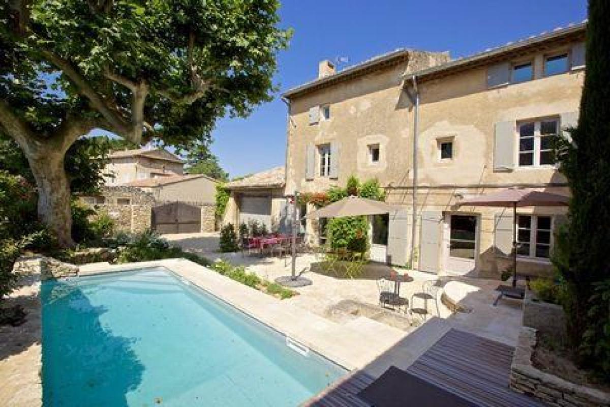 Picture of Home For Sale in Robion, Provence-Alpes-Cote d'Azur, France