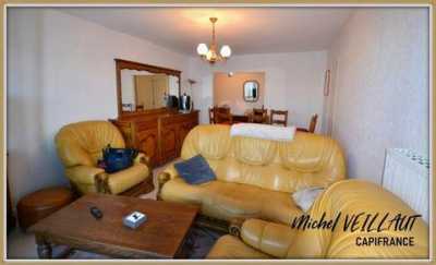 Condo For Sale in Moulins, France