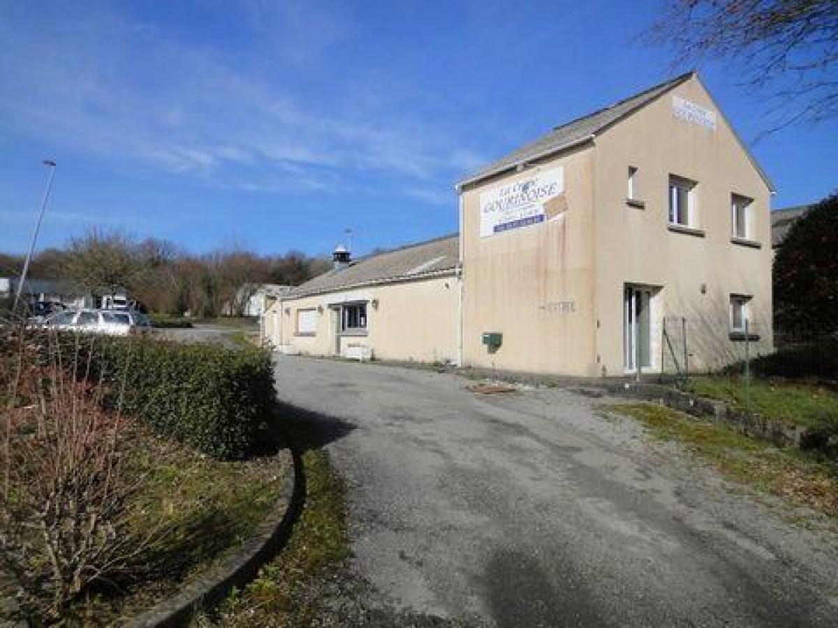 Picture of Office For Sale in Gourin, Bretagne, France
