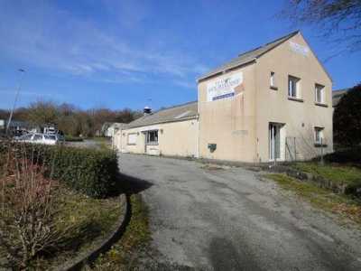 Office For Sale in Gourin, France