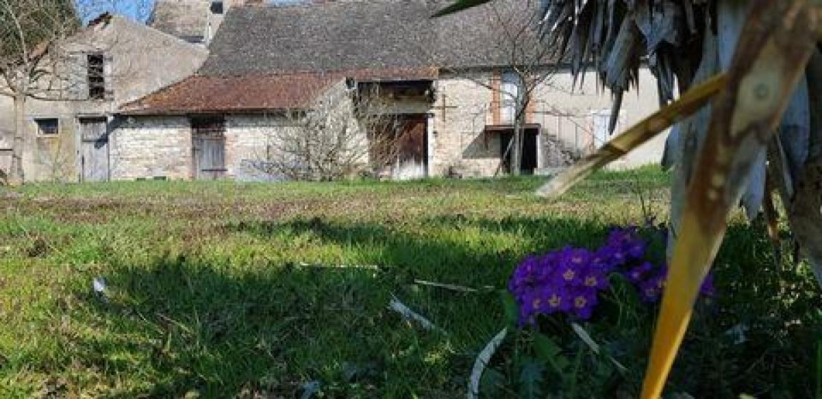 Picture of Home For Sale in Beaune, Bourgogne, France