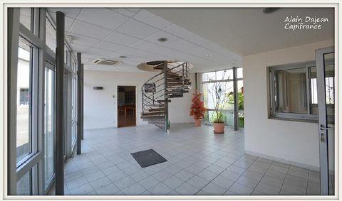 Picture of Office For Sale in Agen, Aquitaine, France
