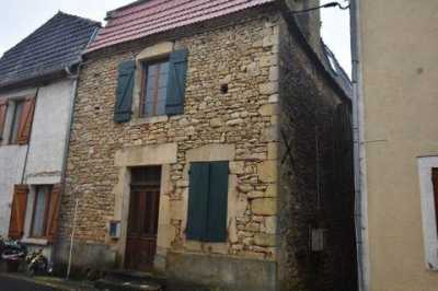 Home For Sale in Villefranche Du Perigord, France