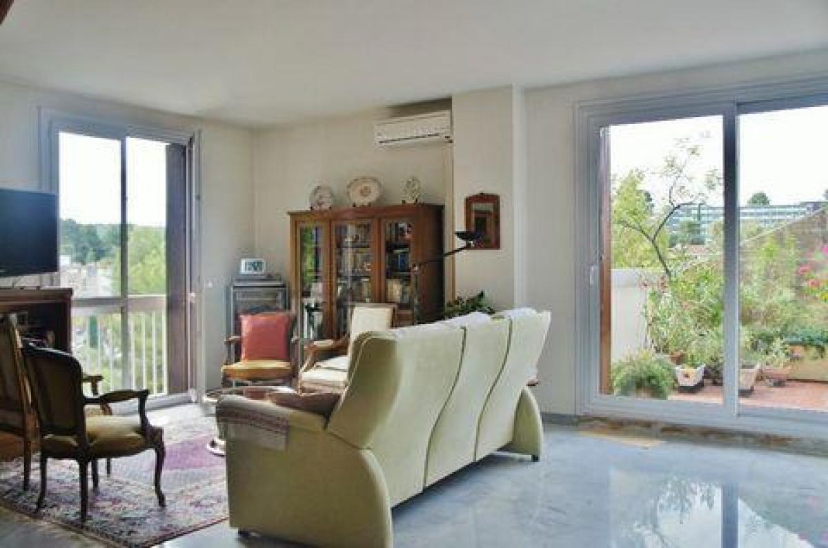 Picture of Condo For Sale in Aix En Provence, Cote d'Azur, France