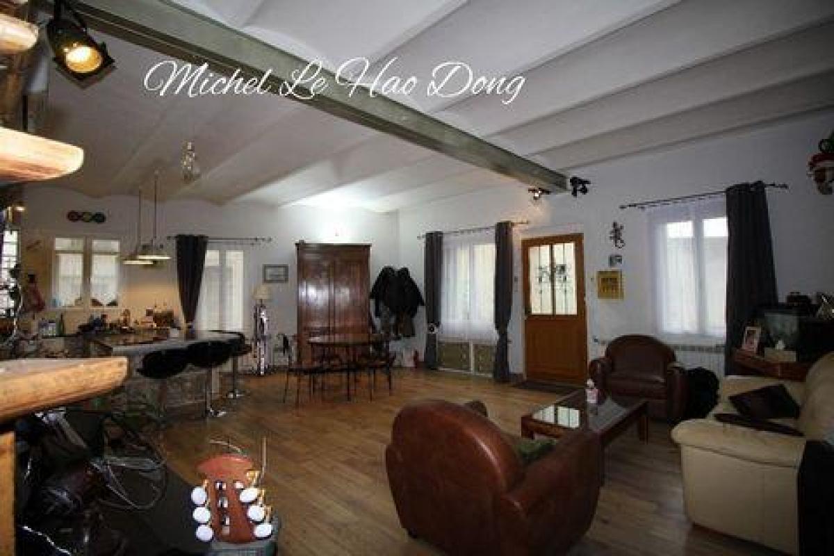 Picture of Home For Sale in Gallargues Le Montueux, Languedoc Roussillon, France