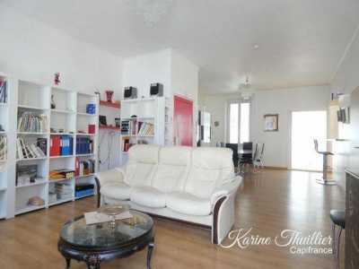 Home For Sale in Cavaillon, France