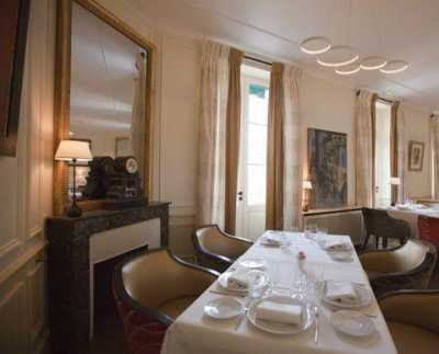 Office For Sale in Chablis, France