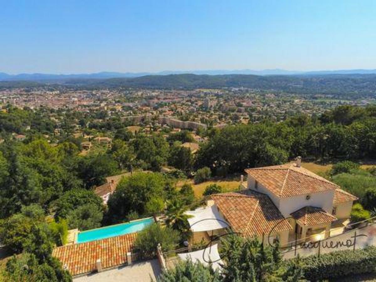 Picture of Home For Sale in Draguignan, Provence-Alpes-Cote d'Azur, France