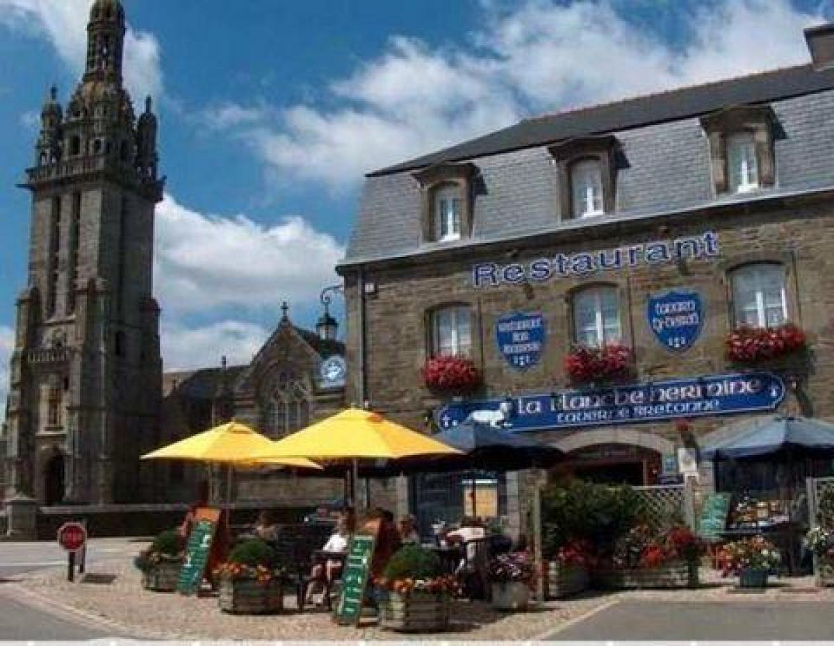 Picture of Office For Sale in Quimper, Bretagne, France