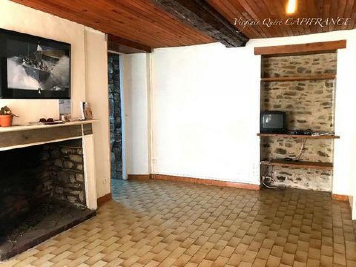 Picture of Home For Sale in Saint Lo, Manche, France