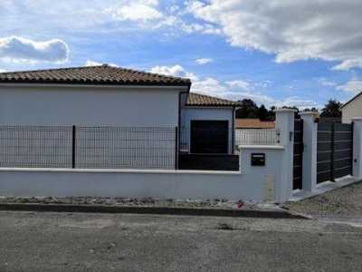 Home For Sale in Marmande, France