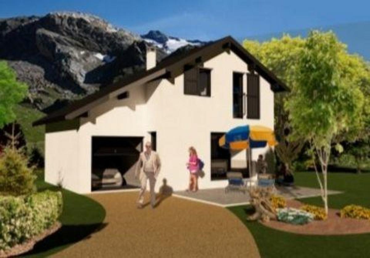 Picture of Home For Sale in Embrun, Provence-Alpes-Cote d'Azur, France