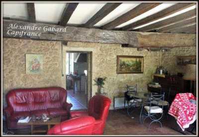 Home For Sale in Sauveterre De Guyenne, France