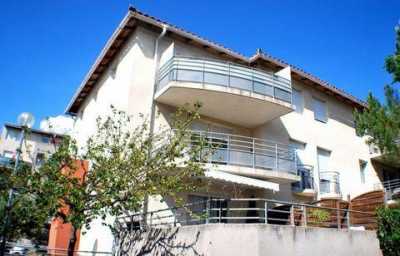 Condo For Sale in Avignon, France