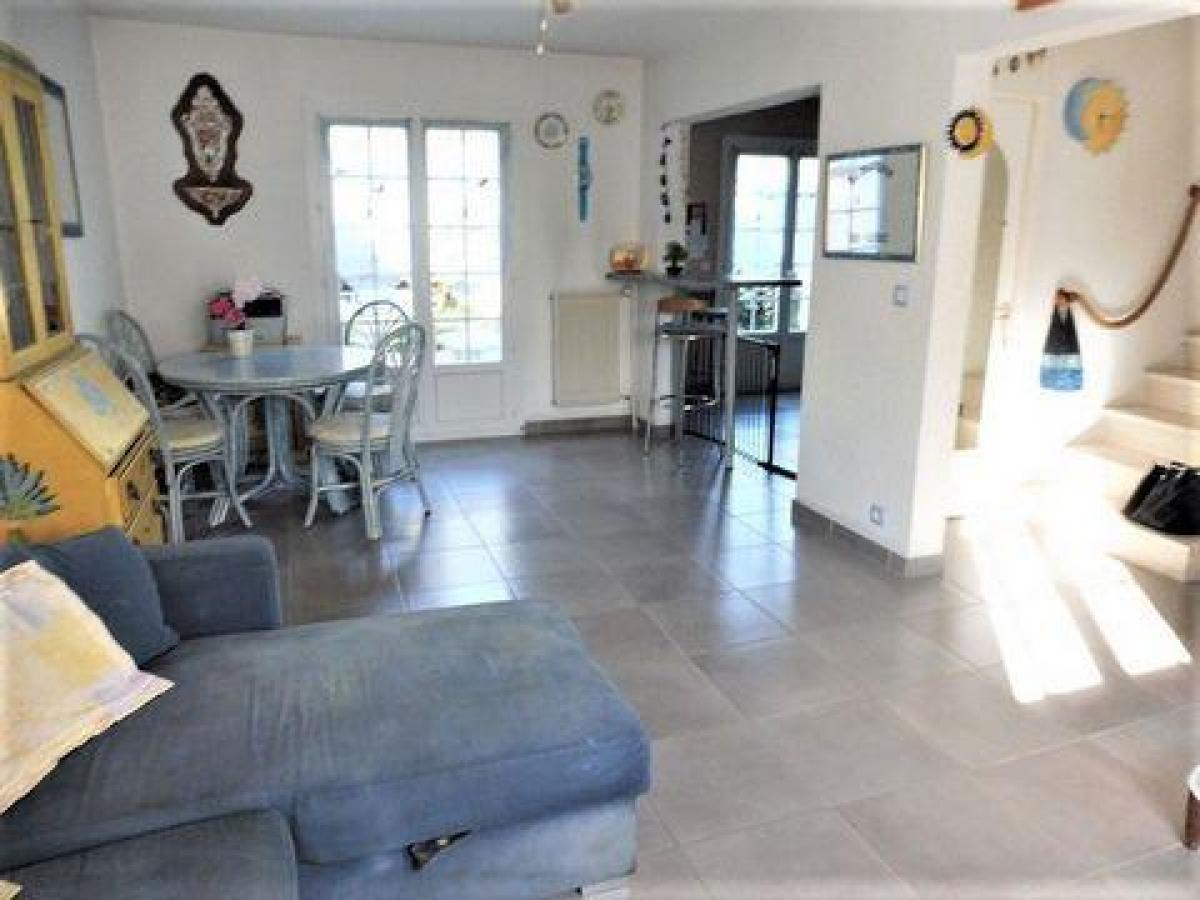 Picture of Home For Sale in Frejus, Cote d'Azur, France