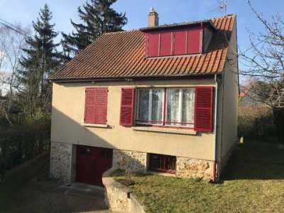 Home For Sale in Dourdan, France