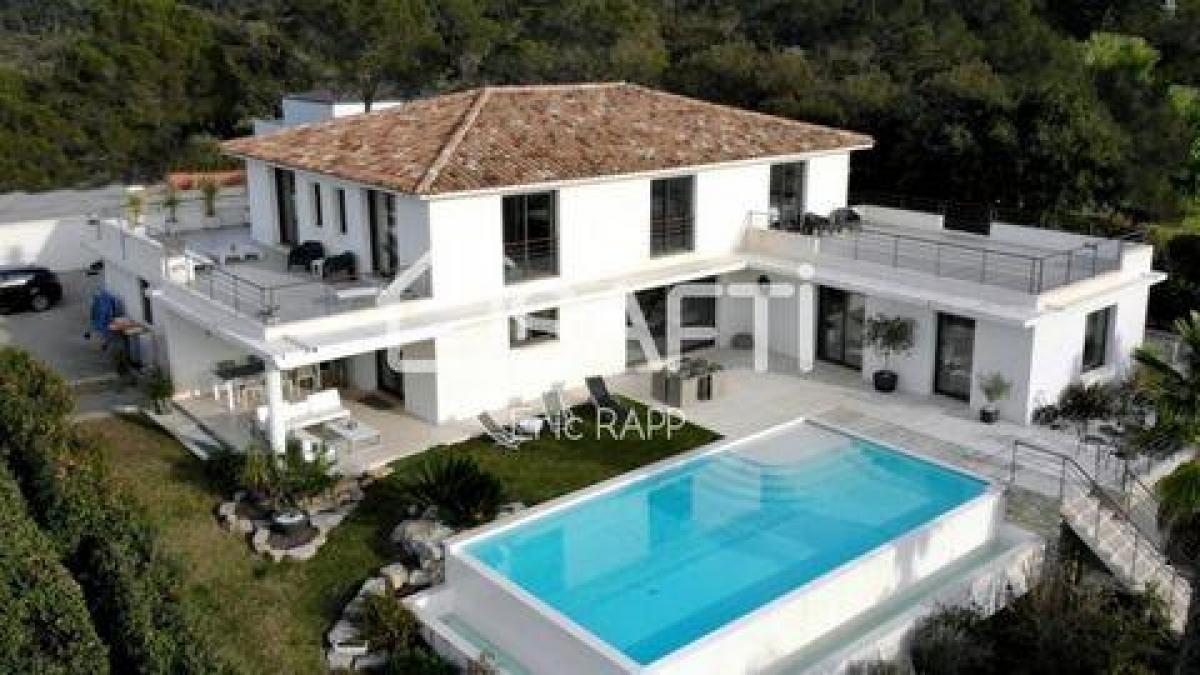 Picture of Home For Sale in Frejus, Cote d'Azur, France