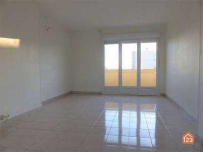 Condo For Sale in Laon, France