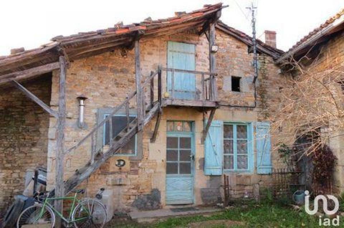 Picture of Home For Sale in Champagne Mouton, Poitou Charentes, France