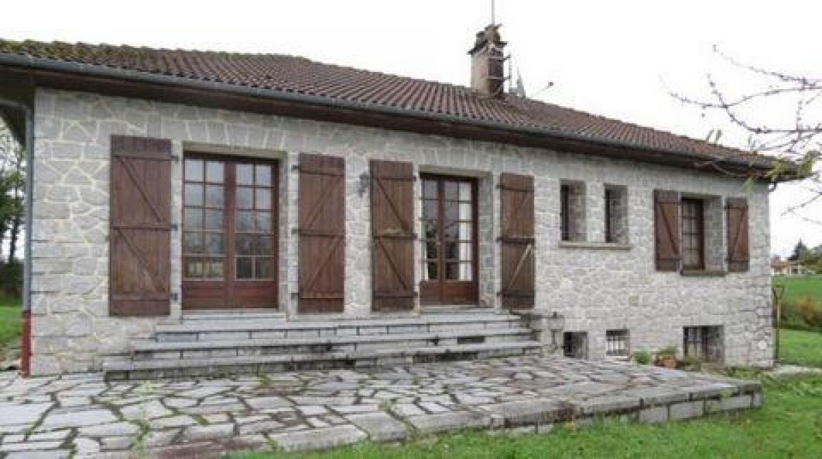Picture of Home For Sale in Boisseuil, Limousin, France