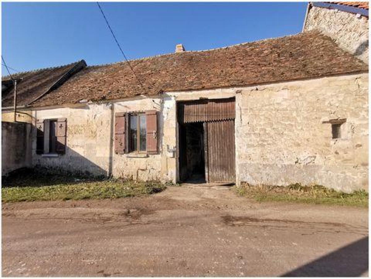 Picture of Home For Sale in Marines, Picardie, France