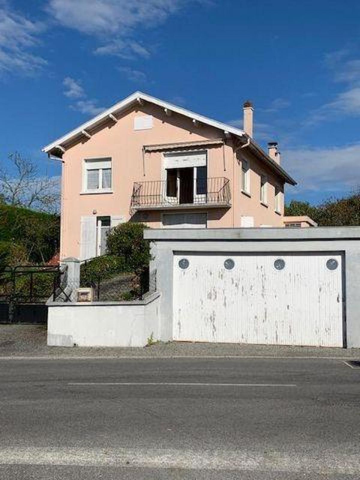 Picture of Home For Sale in Morlaas, Aquitaine, France