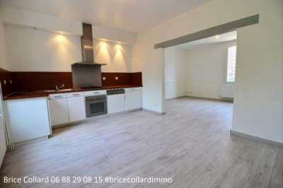 Home For Sale in Creil, France
