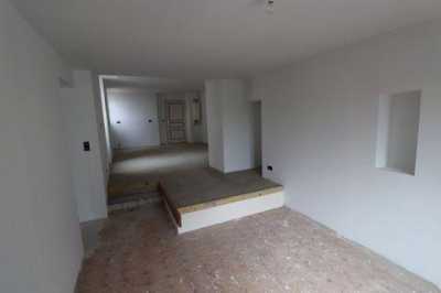 Condo For Sale in Dourdan, France