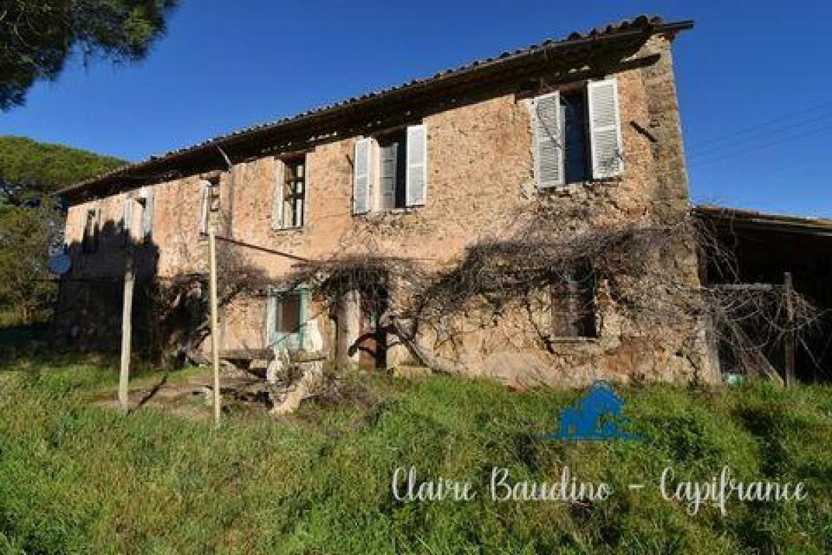 Picture of Home For Sale in Vidauban, Provence-Alpes-Cote d'Azur, France