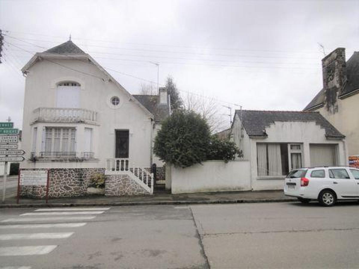 Picture of Home For Sale in Gourin, Bretagne, France