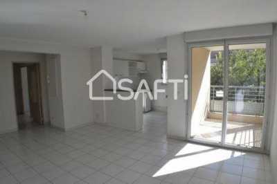 Apartment For Sale in Arles, France