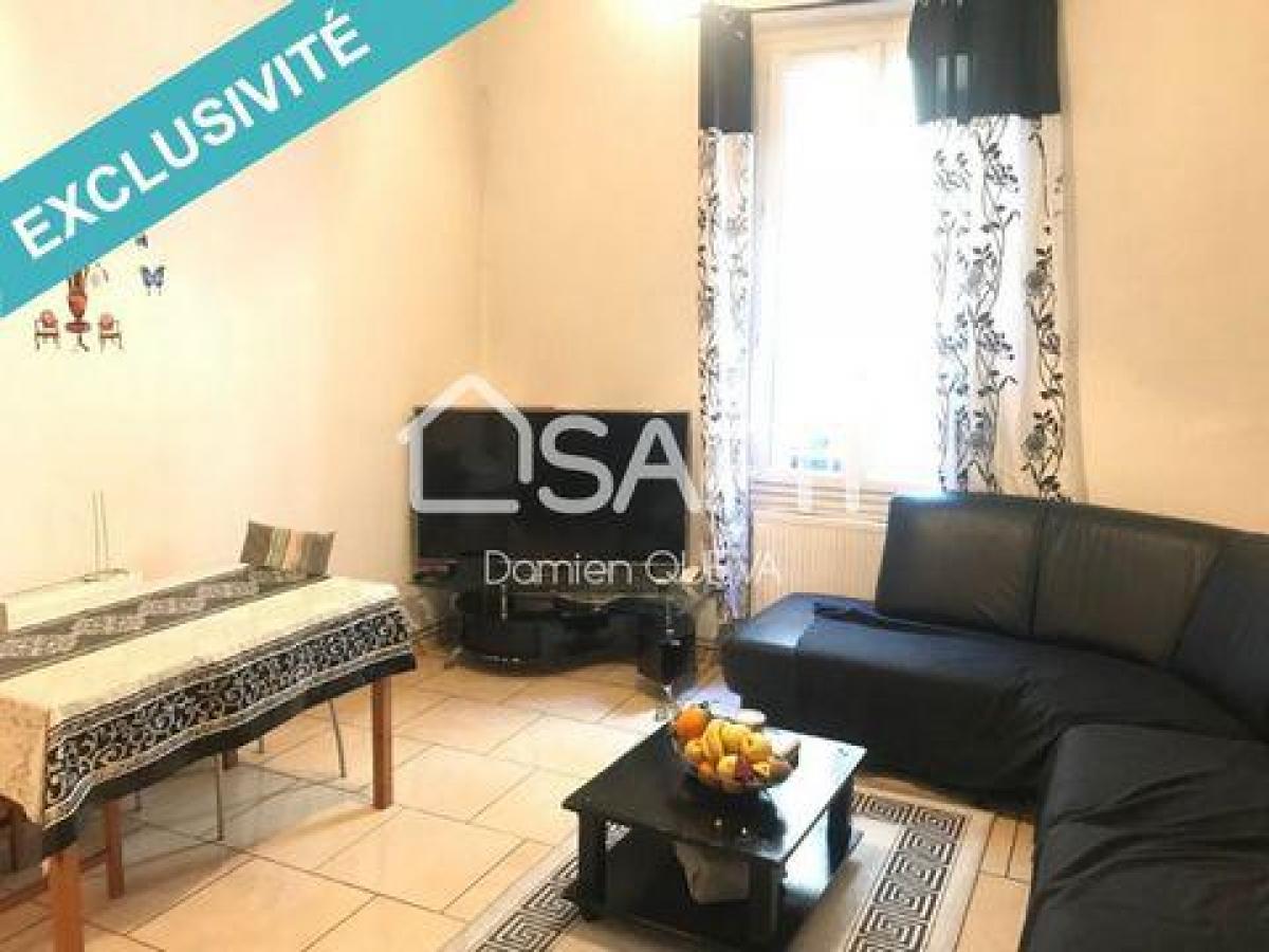 Picture of Apartment For Sale in Toulon, Provence-Alpes-Cote d'Azur, France