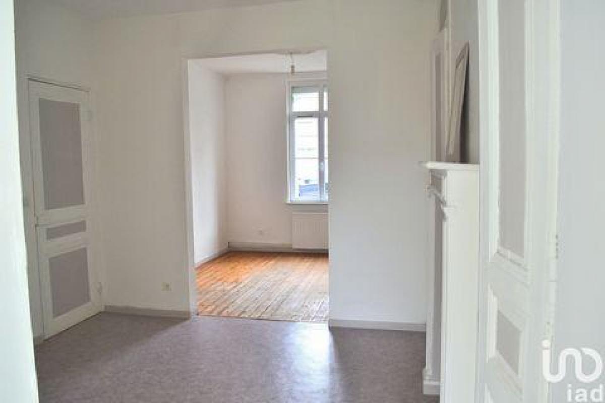 Picture of Home For Sale in Longueau, Picardie, France