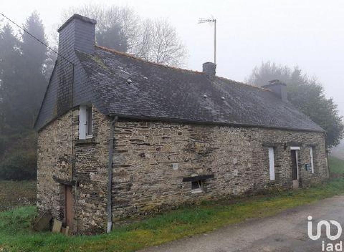 Picture of Home For Sale in Caurel, Cotes D'Armor, France