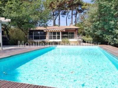 Home For Sale in Arcachon, France