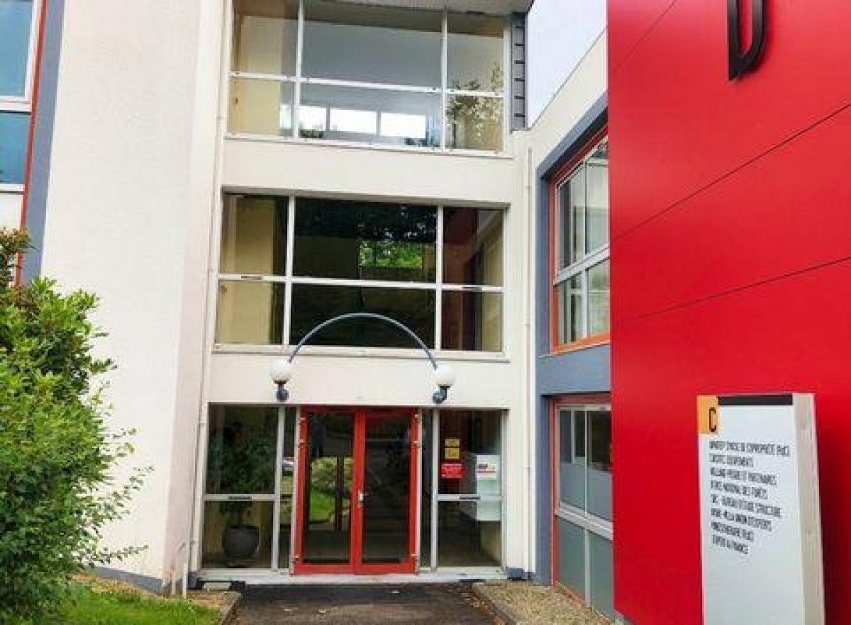 Picture of Office For Sale in Quimper, Bretagne, France