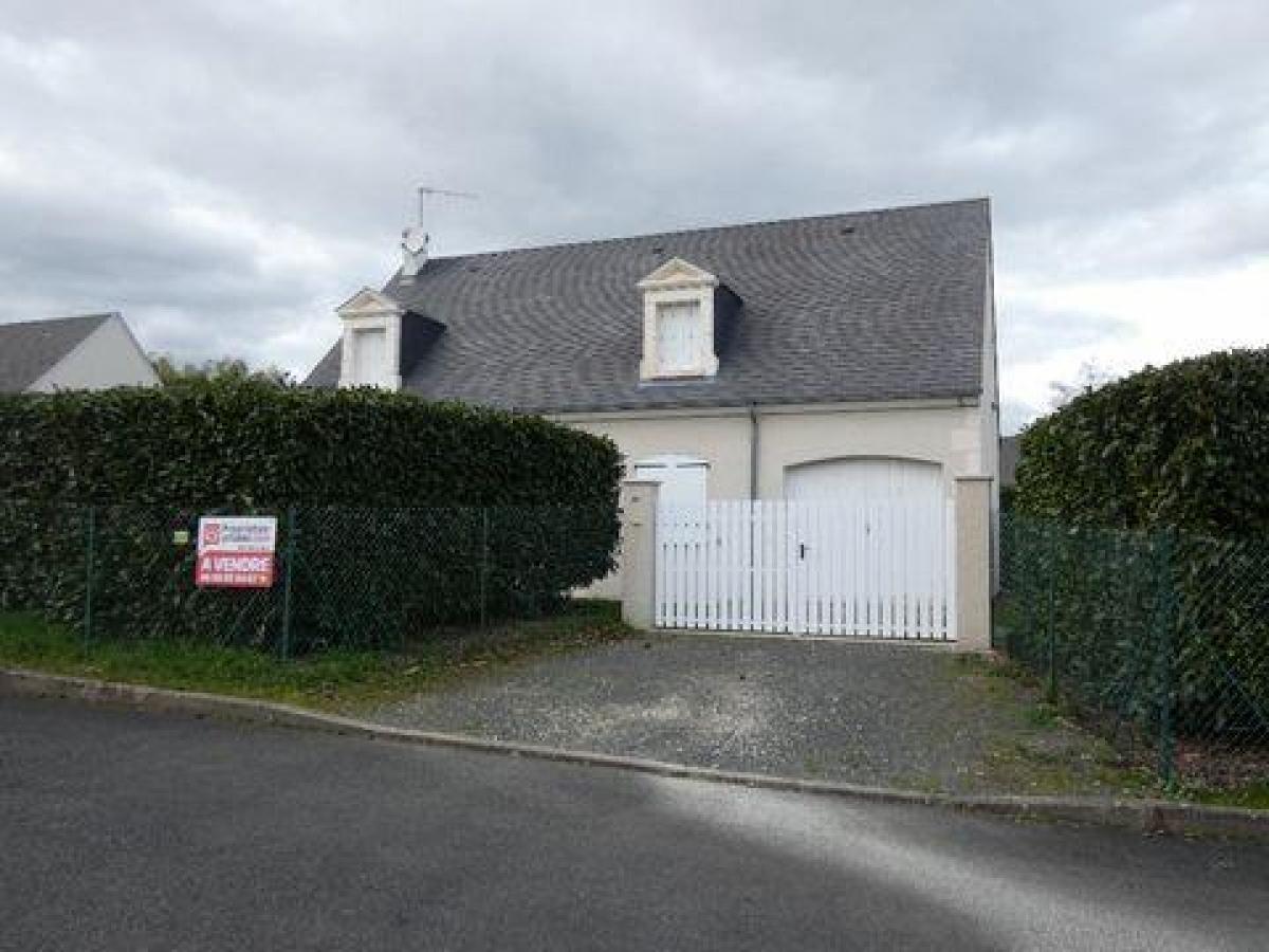 Picture of Home For Sale in Loches, Centre, France