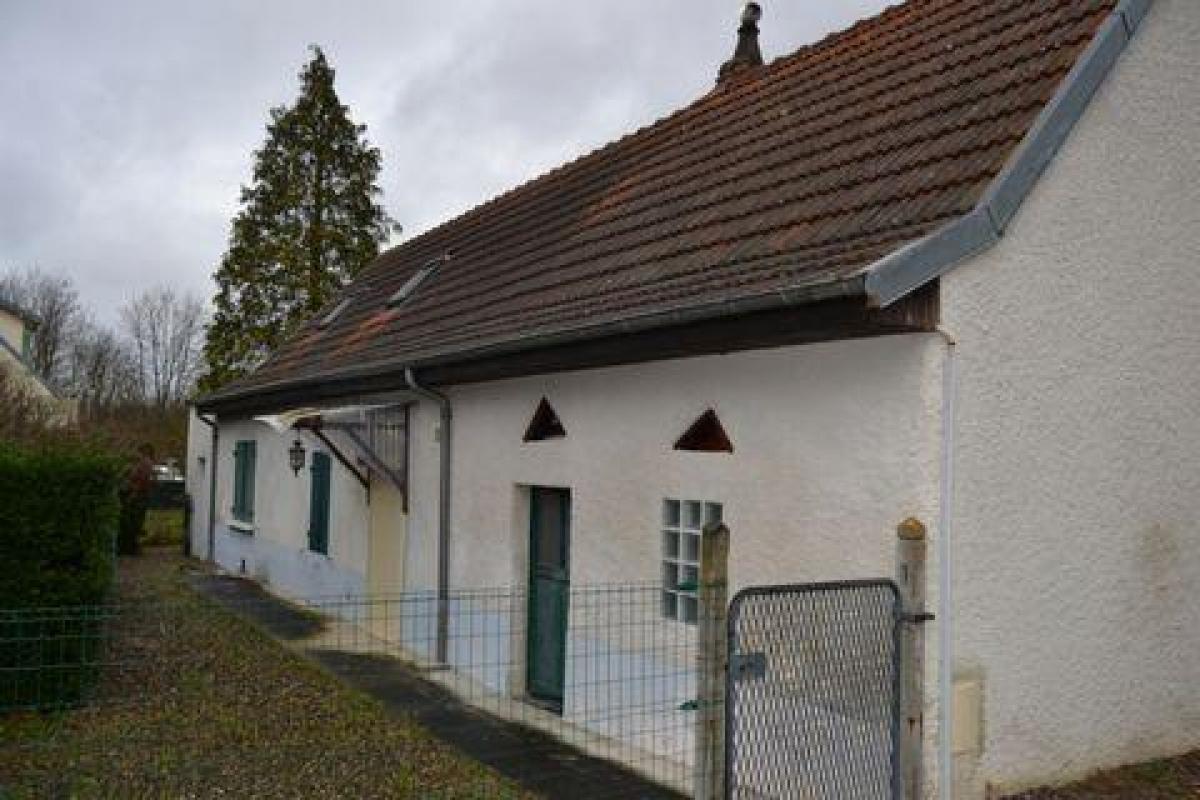 Picture of Farm For Sale in Hauterive, Centre, France