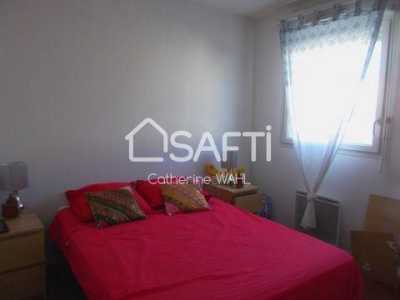 Apartment For Sale in Merignac, France