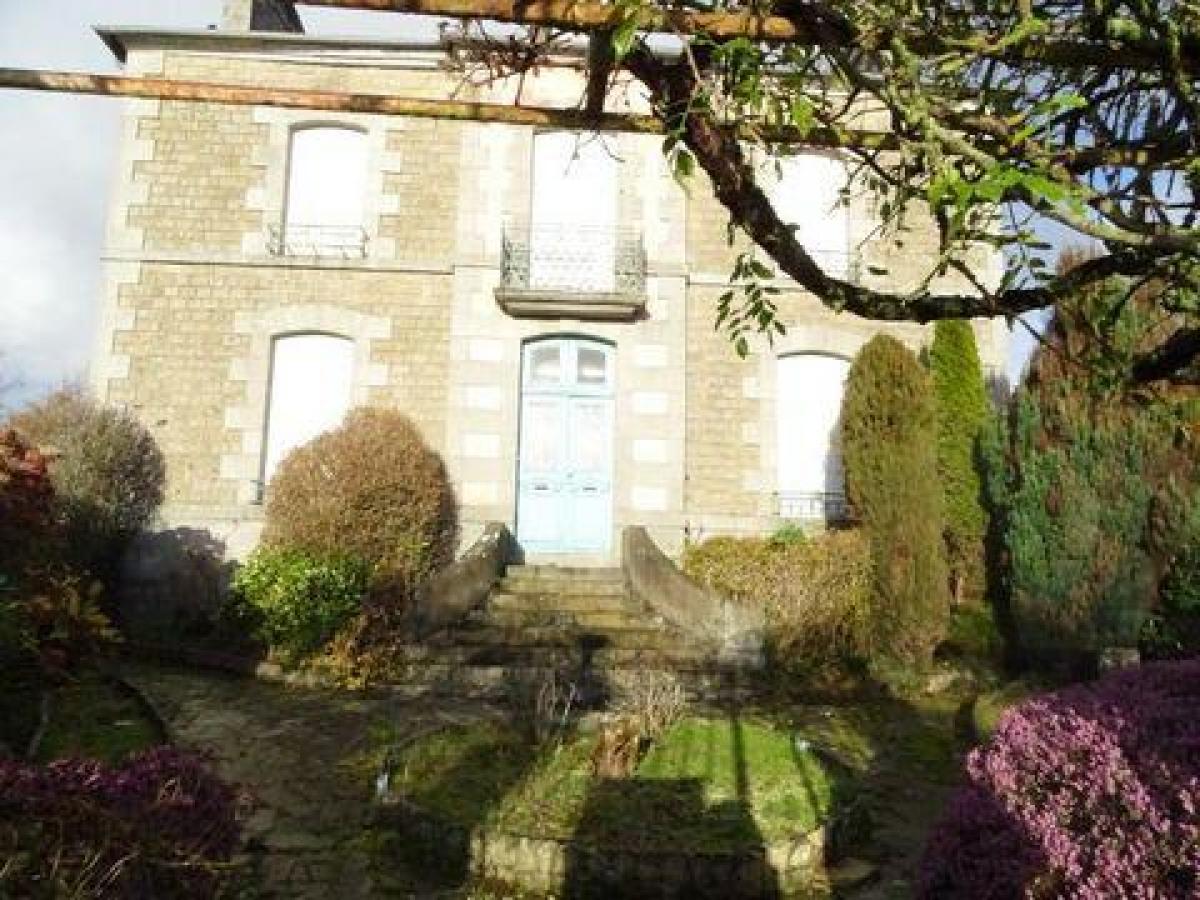 Picture of Home For Sale in Fougeres, Ile De France, France