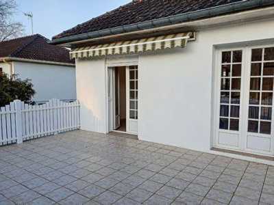 Home For Sale in Bazancourt, France