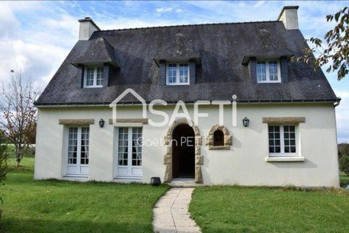 Picture of Home For Sale in Guiscriff, Bretagne, France