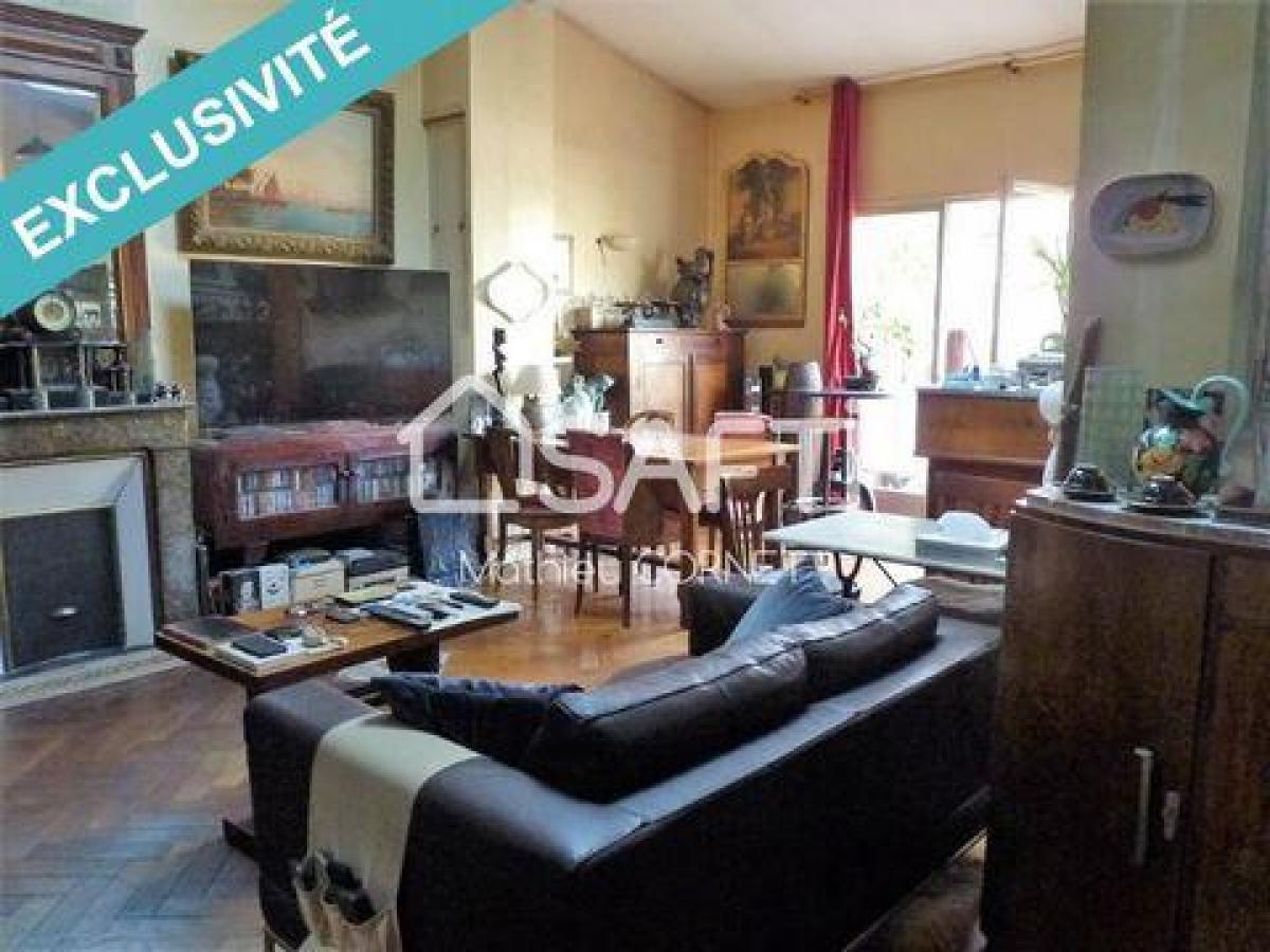 Picture of Office For Sale in Bordeaux, Aquitaine, France